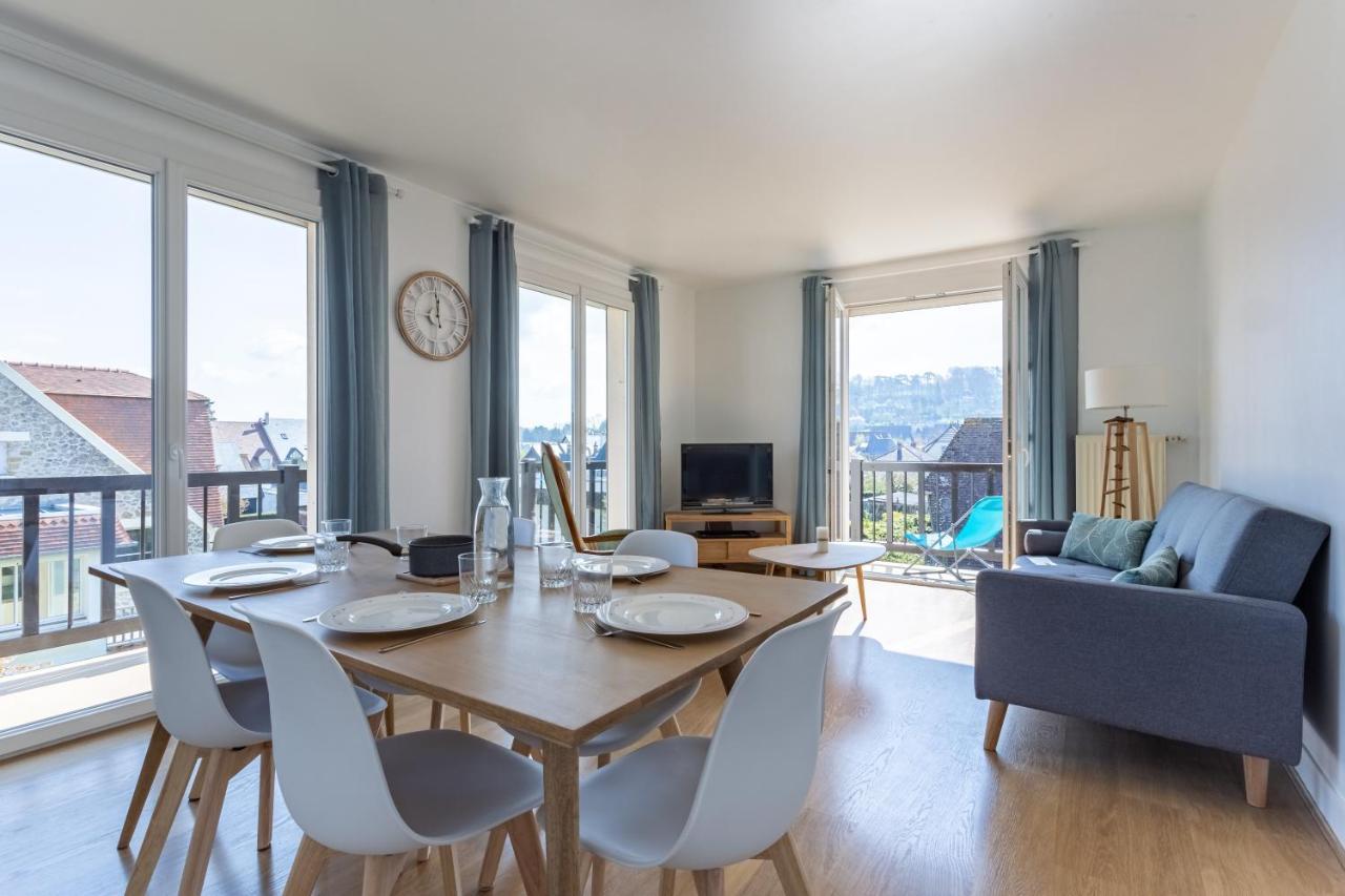 Le Carrousel - Appartement Avec Studio Attenant Deauville Esterno foto